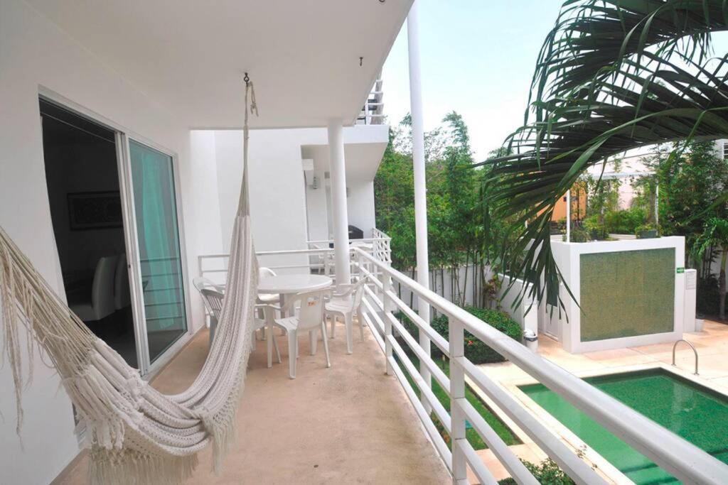 Poolside Tranquil Apartment In Playa Del Carmen Kültér fotó